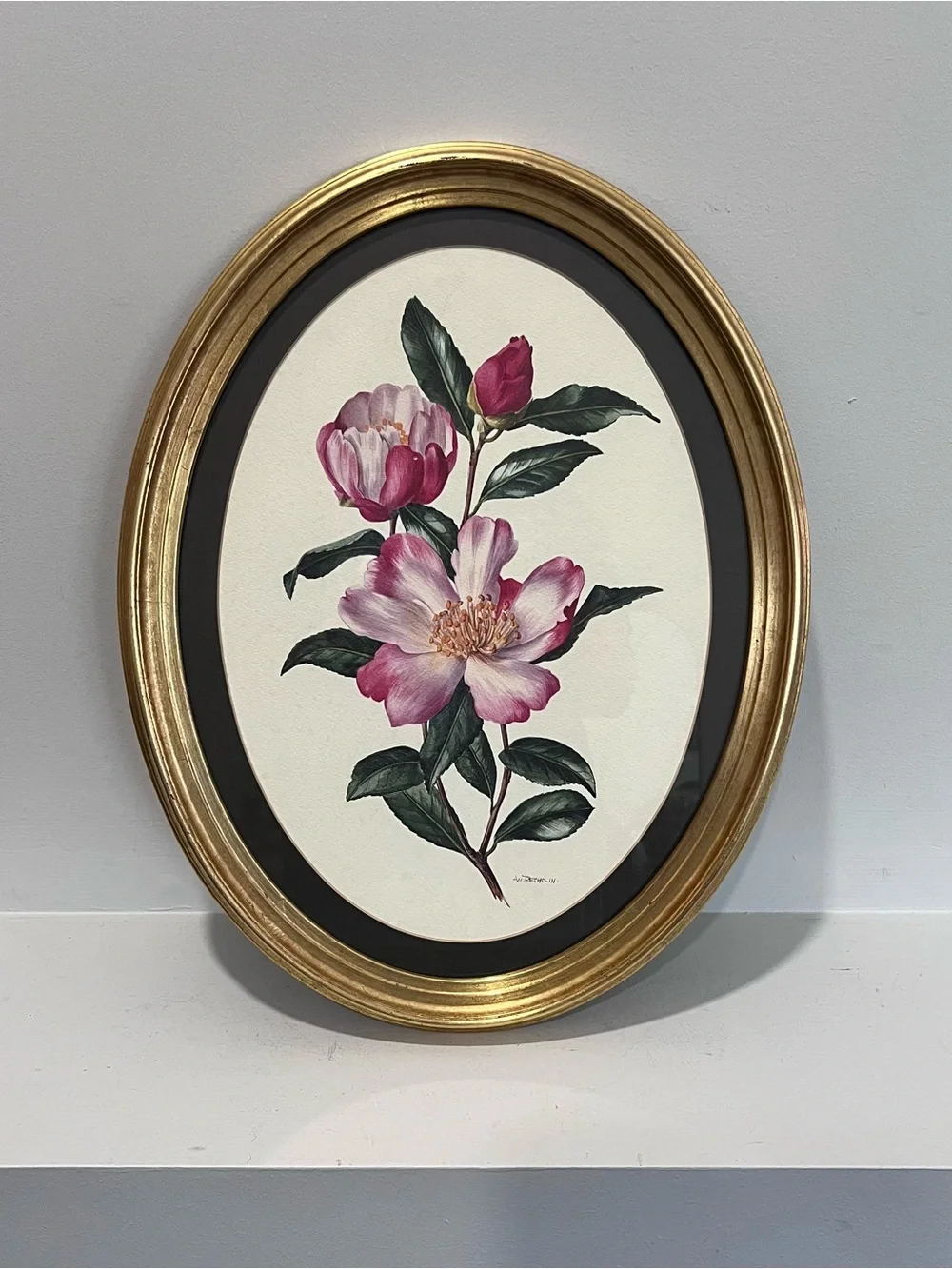 Vintage Gold Oval Floral Wall Art with Pink Blooms in Gold Frame